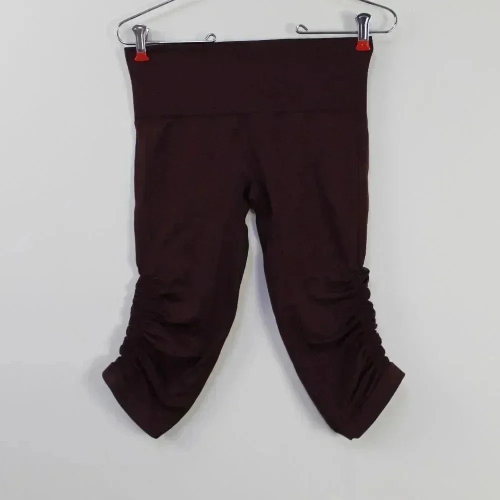 Lululemon in the flow crop Bordeaux 4 - Picture 8 of 15